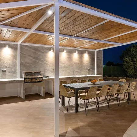 Hamilton Grand Vila Koskinou (Rhodes)