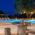 Hamilton Grand Villa