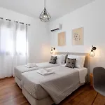 Hamilton Grand Villa