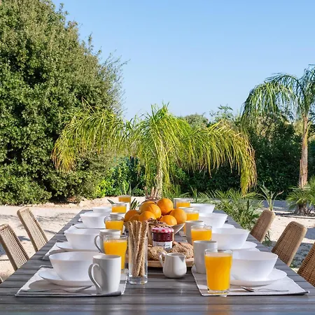 Вилла Hamilton Grand *