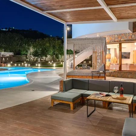 Villa Hamilton Grand *