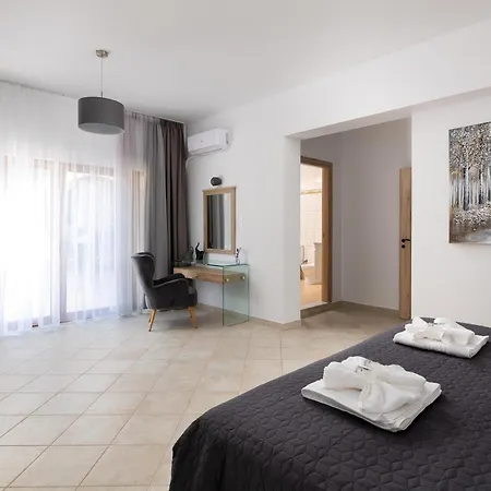Hamilton Grand Vilă *