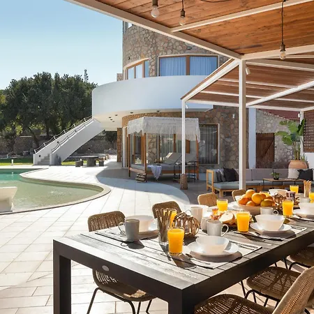 Villa Hamilton Grand *