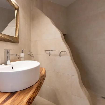 Вилла Hamilton Grand