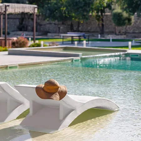 Вилла Hamilton Grand *