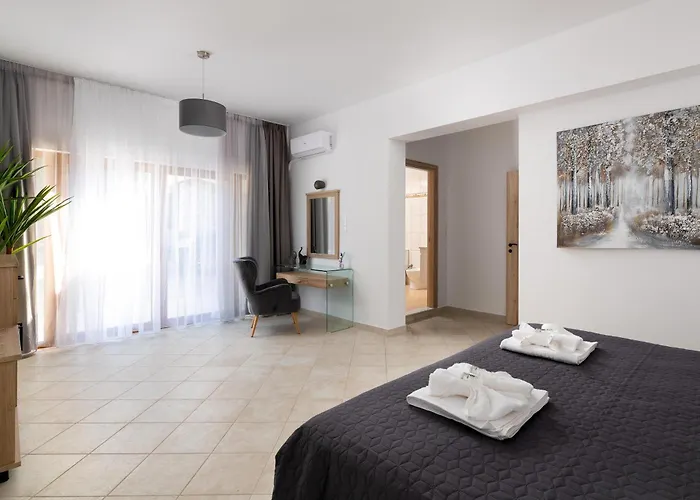 Hamilton Grand Villa *