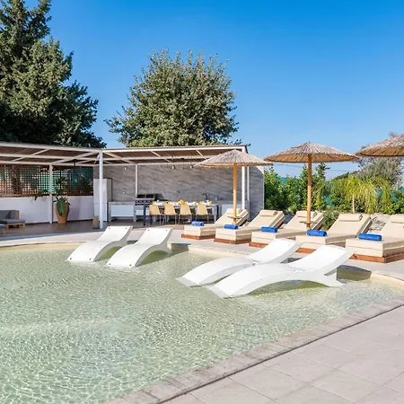 וילה Hamilton Grand