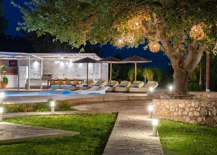 Hamilton Grand Villa *