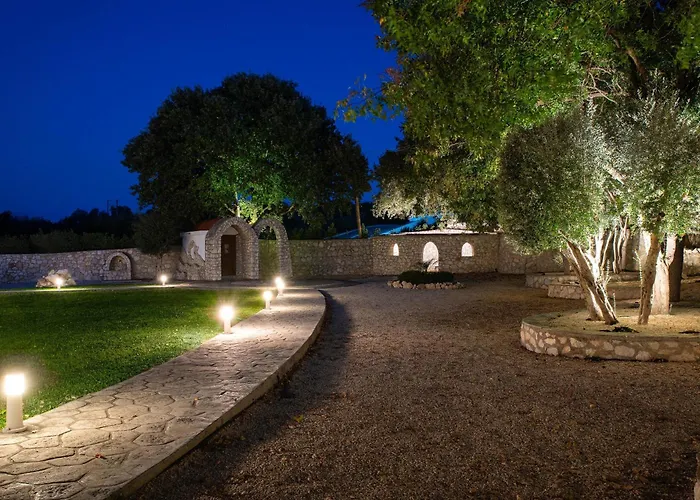 Hamilton Grand Villa